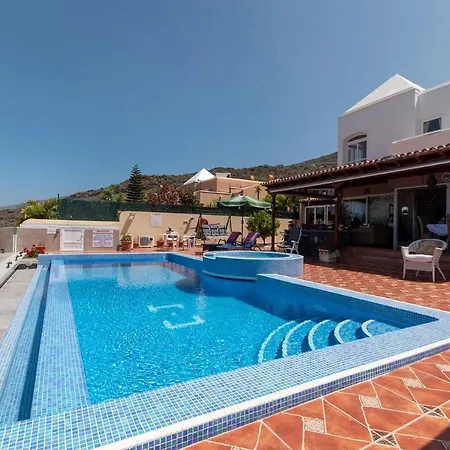 Fanabe Sleeps 8 With Pool Air Con And Wifi * Costa Adeje (Tenerife)