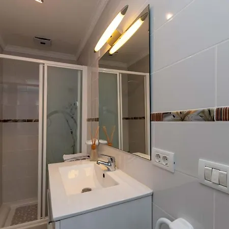 Villa Fanabe Sleeps 8 With Pool Air Con And Wifi