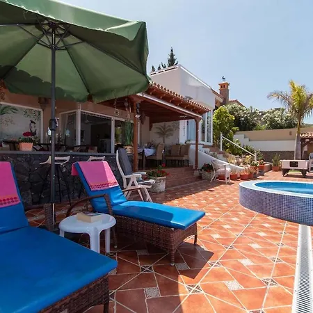 Fanabe Sleeps 8 With Pool Air Con And Wifi *