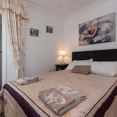 Fanabe Sleeps 8 With Pool Air Con And Wifi Costa Adeje (Tenerife)